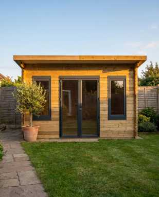 Total Cabin 18ft x 10ft 44mm